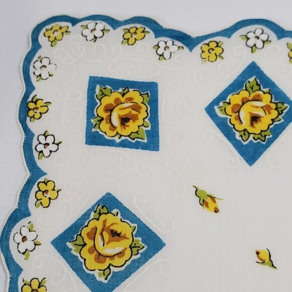 VTG Floral Yellow Rose Handkerchief Hand Rolled Scalloped Edge Womans Hankie - Picture 6 of 10